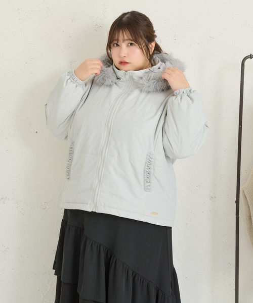 Louiosy(ルオシー)の「【大きいサイズ】チャーム付き取り外しフードファー中綿ジャケット(ダウンジャケット/コート・レディース・アイボリー/ライトブルー・LL/3L/4L)」の14枚目の写真