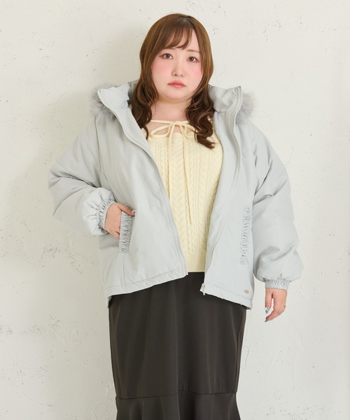 Louiosy(ルオシー)の「【大きいサイズ】チャーム付き取り外しフードファー中綿ジャケット(ダウンジャケット/コート・レディース・アイボリー/ライトブルー・LL/3L/4L)」の18枚目の写真