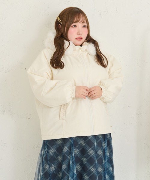 Louiosy(ルオシー)の「【大きいサイズ】チャーム付き取り外しフードファー中綿ジャケット(ダウンジャケット/コート・レディース・アイボリー/ライトブルー・LL/3L/4L)」の22枚目の写真