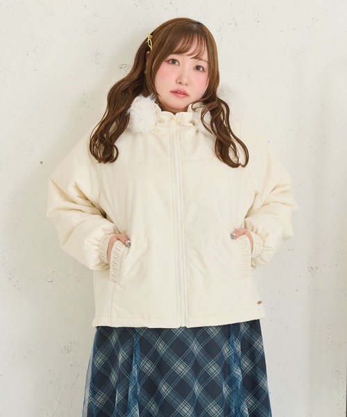 Louiosy(ルオシー)の「【大きいサイズ】チャーム付き取り外しフードファー中綿ジャケット(ダウンジャケット/コート・レディース・アイボリー/ライトブルー・LL/3L/4L)」の21枚目の写真