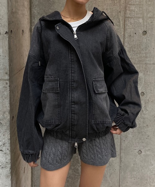 ROGER AND RAW(ロジャーアンドロウ)の「デニムフーディージップブルゾン(デニムジャケット・レディース・ブラック/ブルー・FREE)」の1枚目の写真