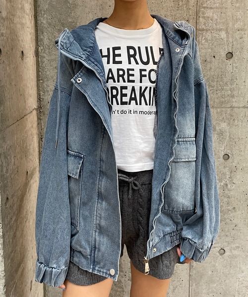ROGER AND RAW(ロジャーアンドロウ)の「デニムフーディージップブルゾン(デニムジャケット・レディース・ブラック/ブルー・FREE)」の13枚目の写真