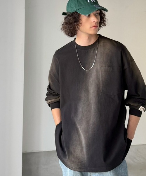 Java(ジャバ)の「《JaVaジャバコラボ》垢抜け!大人のストリートstyleを作る。綿100%スプレーダイオーバーサイズTシャツ(長袖)(Tシャツ/カットソー・メンズ・ライトブルー/ブラック/パープル/ブラウン・LARGE/MEDIUM/X-LARGE)」の14枚目の写真