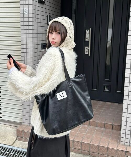 MUCENT(ムセント)の「リエンヌサイドジッパーレザーショルダーバッグ 男女共用 (2カラー)(ショルダーバッグ・レディース・ブラック/ブラウン・FREE)」の19枚目の写真