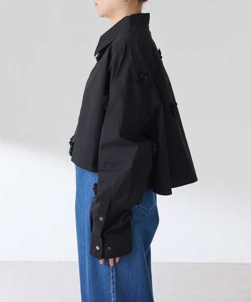 PROVOKE (プロヴォーク)の「PROVOKE別注/フラワーモチーフシャツ(シャツ/ブラウス・レディース・サックスブルー/ブラック・FREE)」の11枚目の写真