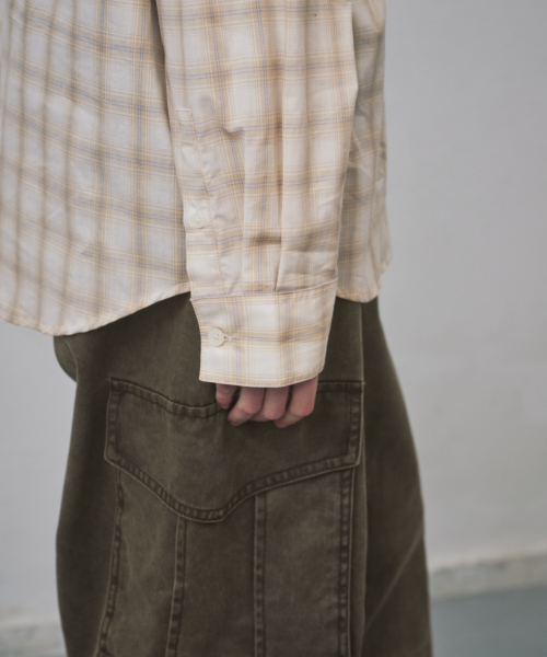 MUSINSA STANDARD WOMAN（ムシンサスタンダードウーマン）の「ウィメンズリラックスドプレイドチェックシャツ[ベージュ]（シャツ/ブラウス・レディース・その他・SMALL/MEDIUM/LARGE/X-SMALL）」の5枚目の写真