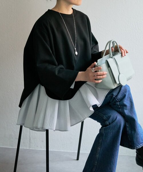 BEARDSLEY（ビアズリー）の「フレアコンビトレーナー（Tシャツ/カットソー・レディース・ブラック/アイボリー・FREE）」の3枚目の写真