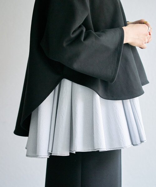 BEARDSLEY（ビアズリー）の「フレアコンビトレーナー（Tシャツ/カットソー・レディース・ブラック/アイボリー・FREE）」の8枚目の写真