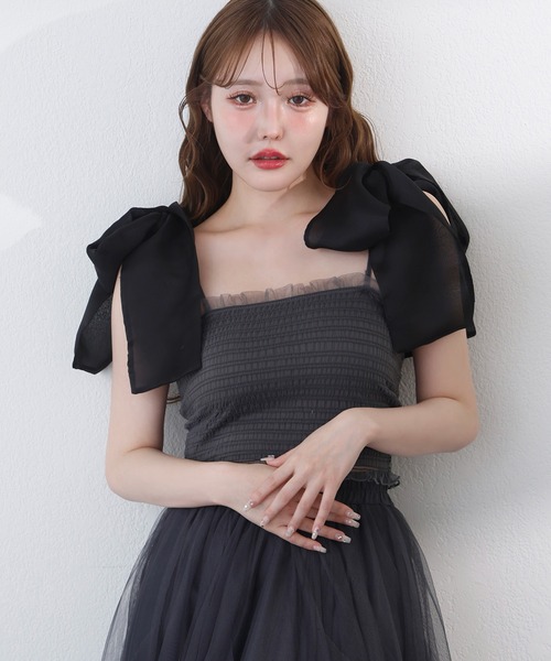 one after another NICE CLAUP(ワンアフターアナザーナイスクラップ)の「リボン取り外し可/シャーリングビスチェ(Tシャツ/カットソー・レディース・ホワイト×ブルー/ホワイト×ホワイト/ピンク系その他/チャコールグレー×ブラック・FREE)」の4枚目の写真