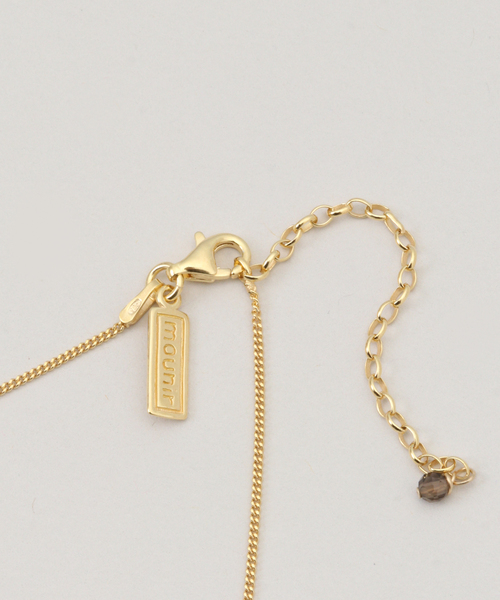 Noble(ノーブル)の「mounir/ムーニエ スリーストーンネックレス(スモーキークォーツ)(ネックレス・レディース・ゴールド・FREE)」の3枚目の写真