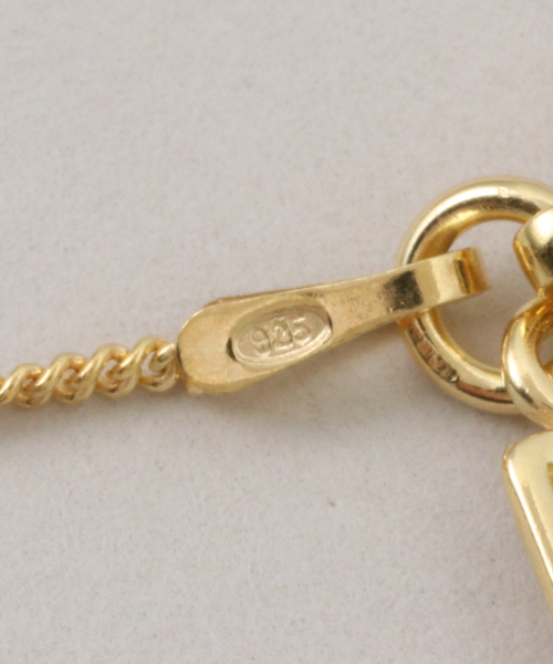 Noble(ノーブル)の「mounir/ムーニエ スリーストーンネックレス(スモーキークォーツ)(ネックレス・レディース・ゴールド・FREE)」の6枚目の写真