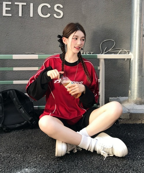 Ritzy(リッツィー)の「Y2Kロゴデザイン フェイクレイヤードロングTシャツ(Tシャツ/カットソー・レディース・ホワイト/レッド・M/L)」の6枚目の写真