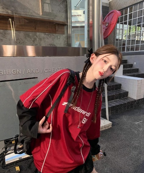 Ritzy(リッツィー)の「Y2Kロゴデザイン フェイクレイヤードロングTシャツ(Tシャツ/カットソー・レディース・ホワイト/レッド・M/L)」の14枚目の写真