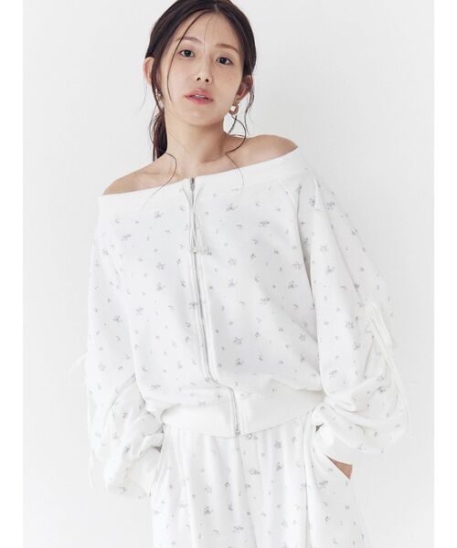 CALNAMUR（カルナムール）の「フロントジップオフショルスウェット（スウェット・レディース・グレー/ネイビー/ホワイト・FREE）」の10枚目の写真