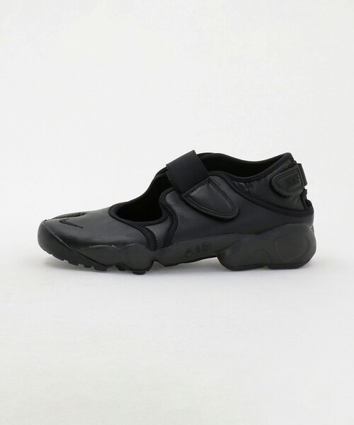 NIKE(ナイキ)の「<NIKE> W AIRRIFT(スニーカー・レディース・ブラック・22cm/23cm/24cm/25cm)」の1枚目の写真