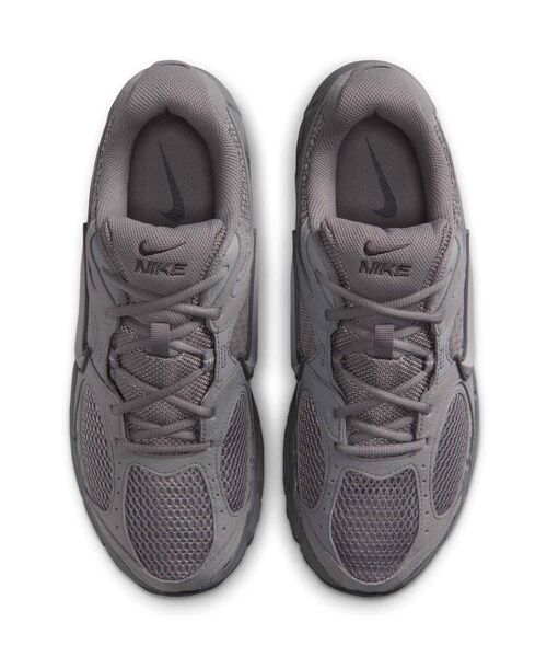 NIKE(ナイキ)の「ナイキ V5 RNR メンズシューズ / Nike V5 RNR Men's Shoes II6292-006 Pencil Point(スニーカー・メンズ・ブラック系その他2・25.5/26/26.5/27/27.5/28/24/24.5/25/28.5/29)」の4枚目の写真