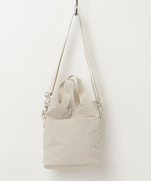 THE NORTH FACE(ザノースフェイス)の「国内未発売 THE NORTH FACE(ザ・ノースフェイス)/BREEZE BUCKET BAG(ショルダーバッグ・レディース・ホワイト系/グレー系/ピンク系/ブラック系・FREE)」の5枚目の写真