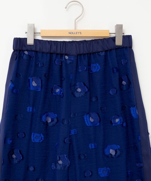 NOLLEY’S（ノーリーズ）の「《セットアップ対応》【KIRYU】 MIXウォッシャブルフラワー柄ジャガードパンツ（その他パンツ・レディース・ロイヤルブルー・38）」の7枚目の写真