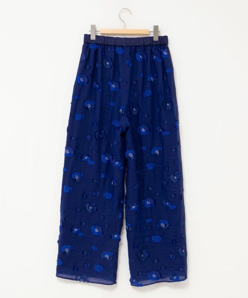 NOLLEY’S（ノーリーズ）の「《セットアップ対応》【KIRYU】 MIXウォッシャブルフラワー柄ジャガードパンツ（その他パンツ・レディース・ロイヤルブルー・38）」の10枚目の写真