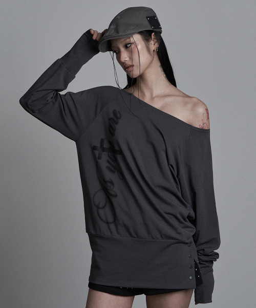 as you are（アズユーアー）の「クロスアンダースナップロングスリーブチャコール（Tシャツ/カットソー・レディース・その他・OS）」の3枚目の写真