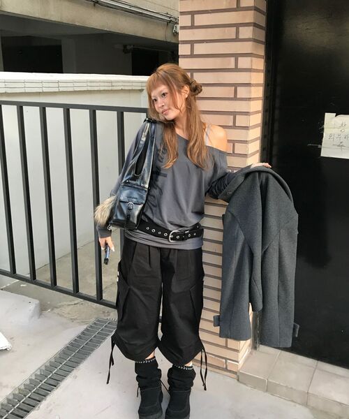 as you are（アズユーアー）の「クロスアンダースナップロングスリーブチャコール（Tシャツ/カットソー・レディース・その他・OS）」の4枚目の写真