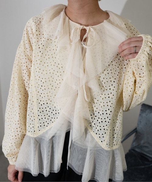 MIDVEIN(ミッドヴェイン)の「cutting lace x tulle blouse(シャツ/ブラウス・レディース・ブラック/ライトイエロー/ホワイト・FREE)」の1枚目の写真