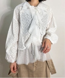 cutting lace x tulle blouse