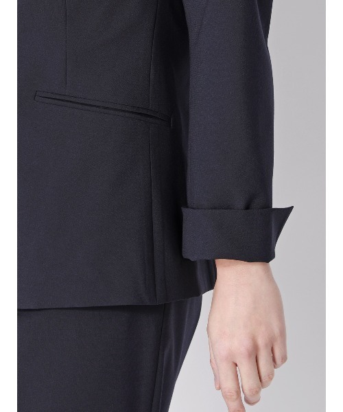 SUIT SQUARE（スーツスクエア）の「ジャケット Vカラー ウォッシャブル ストレッチ UVカット TRトロピカル 無地（テーラードジャケット・レディース・カーキ/ネイビー・40(11号)/38(9号)/36(7号)）」の11枚目の写真