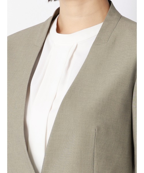 SUIT SQUARE（スーツスクエア）の「ジャケット Vカラー ウォッシャブル ストレッチ UVカット TRトロピカル 無地（テーラードジャケット・レディース・カーキ/ネイビー・40(11号)/38(9号)/36(7号)）」の20枚目の写真