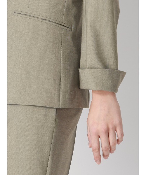 SUIT SQUARE（スーツスクエア）の「ジャケット Vカラー ウォッシャブル ストレッチ UVカット TRトロピカル 無地（テーラードジャケット・レディース・カーキ/ネイビー・40(11号)/38(9号)/36(7号)）」の21枚目の写真
