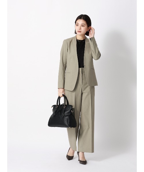 SUIT SQUARE（スーツスクエア）の「ジャケット Vカラー ウォッシャブル ストレッチ UVカット TRトロピカル 無地（テーラードジャケット・レディース・カーキ/ネイビー・40(11号)/38(9号)/36(7号)）」の14枚目の写真