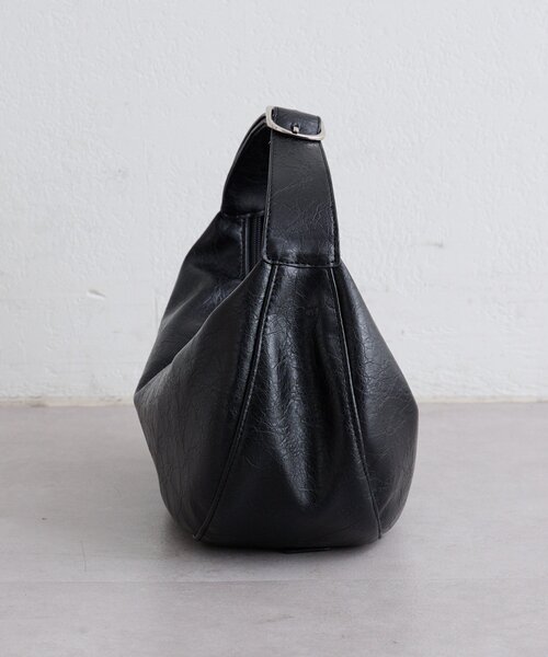 Kastane(カスタネ)の「【一部店舗限定】B フェイクレザームーンBAG(ハンドバッグ・レディース・アイボリー/ブラック/イエロー・FREE)」の11枚目の写真