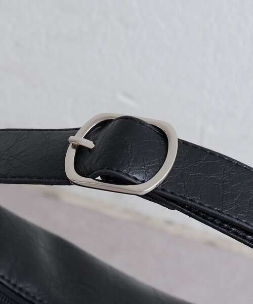 Kastane(カスタネ)の「【一部店舗限定】B フェイクレザームーンBAG(ハンドバッグ・レディース・アイボリー/ブラック/イエロー・FREE)」の13枚目の写真