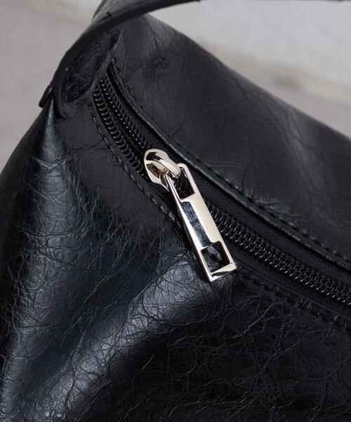 Kastane(カスタネ)の「【一部店舗限定】B フェイクレザームーンBAG(ハンドバッグ・レディース・アイボリー/ブラック/イエロー・FREE)」の14枚目の写真