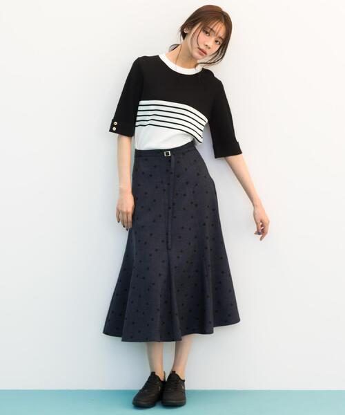 grove（グローブ）の「【貴島明日香さん着用・洗える】ランダムドットマーメイドスカート（スカート・レディース・サックスブルー/ベージュ系5/ネイビー系5・02/03）」の4枚目の写真