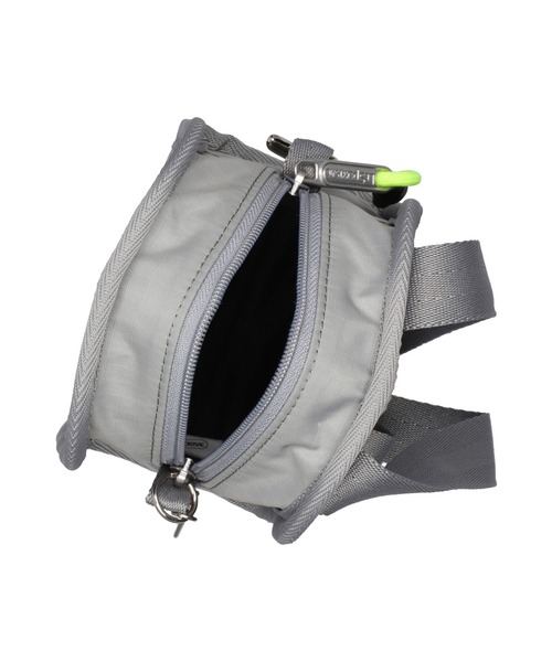 MSGM（エムエスジーエム）の「【MSGM×LeSportsac】Voyager Micro Backpack Grey（バックパック/リュック・レディース・グレー・ONE SIZE）」の7枚目の写真