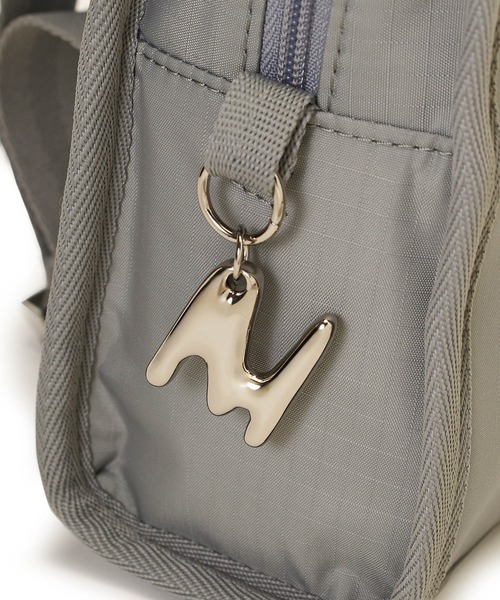 MSGM（エムエスジーエム）の「【MSGM×LeSportsac】Voyager Micro Backpack Grey（バックパック/リュック・レディース・グレー・ONE SIZE）」の9枚目の写真