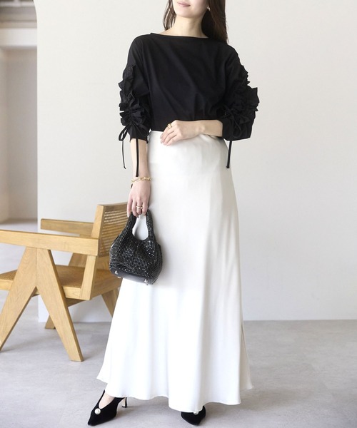 PREFERIR（プレフェリール）の「【洗える／綿混】シャーリングフリル七分袖カットソーブラウス（着丈58cm）／通勤・きれいめ・体型カバー（Tシャツ/カットソー・レディース・カーキ/オフホワイト/ブラック・FREE）」の11枚目の写真