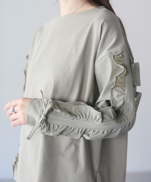 PREFERIR（プレフェリール）の「【洗える／綿混】シャーリングフリル七分袖カットソーブラウス（着丈58cm）／通勤・きれいめ・体型カバー（Tシャツ/カットソー・レディース・カーキ/オフホワイト/ブラック・FREE）」の7枚目の写真