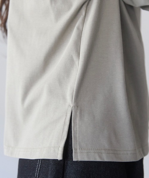 PREFERIR（プレフェリール）の「【洗える／綿混】シャーリングフリル七分袖カットソーブラウス（着丈58cm）／通勤・きれいめ・体型カバー（Tシャツ/カットソー・レディース・カーキ/オフホワイト/ブラック・FREE）」の8枚目の写真