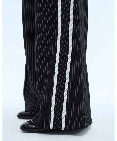 seyto(セイト)の「Stripe line wide straight pants / ストライプサイドラインストレートパンツ(スラックス・メンズ・ブラック/ブラウン・2/1/3)」の11枚目の写真