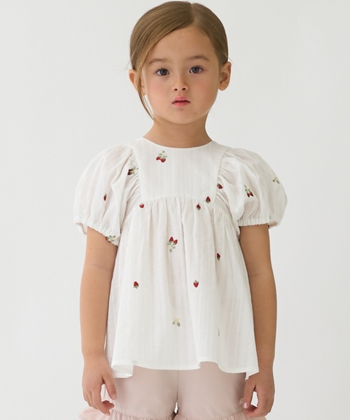 petit main(プティマイン)の「【リンク】いちごパフチュニック(シャツ/ブラウス・キッズ・ブラック/アイボリー/ブルー・130cm/80cm/110cm/120cm/90cm/100cm)」の2枚目の写真