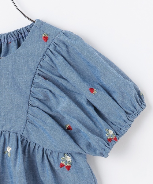 petit main(プティマイン)の「【リンク】いちごパフチュニック(シャツ/ブラウス・キッズ・ブラック/アイボリー/ブルー・130cm/80cm/110cm/120cm/90cm/100cm)」の13枚目の写真