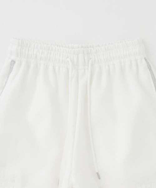 LOVETOXIC(ラブトキシック)の「【LTXC】シアードッキングカーゴパンツ(カーゴパンツ・キッズ・ホワイト・L:160cm/M:150cm/S:140cm/130cm)」の4枚目の写真