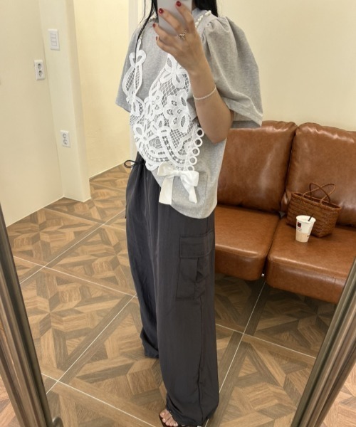 deux amour（ドゥーザムール）の「サイドリボンレースキャミレイヤード半袖トップス（その他トップス・レディース・ブラック/グレー・FREE）」の6枚目の写真