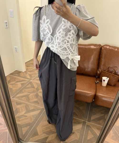 deux amour（ドゥーザムール）の「サイドリボンレースキャミレイヤード半袖トップス（その他トップス・レディース・ブラック/グレー・FREE）」の8枚目の写真