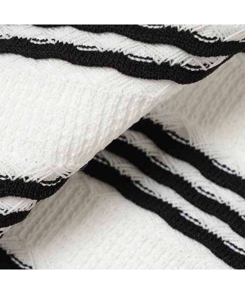 Guess（ゲス）の「LADIES' Sweater Tank Top タンクトップ（タンクトップ・レディース・ホワイト・MEDIUM/X-SMALL/SMALL）」の2枚目の写真