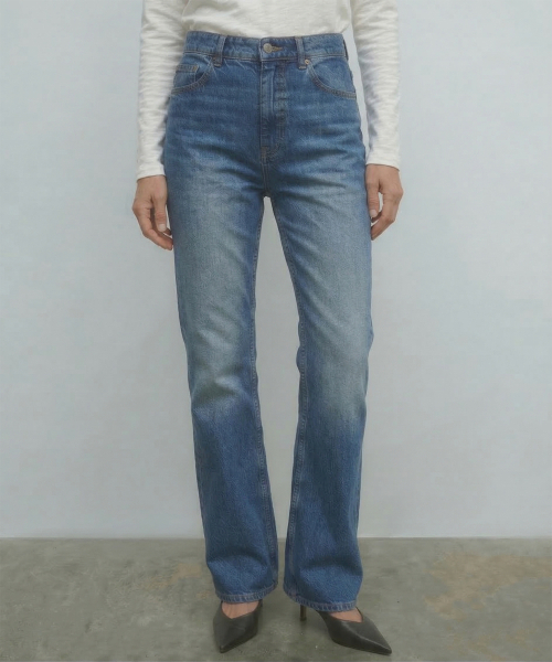 KIMDOH(キムド)の「Nerin Flare Denim / Raw Indigo(デニムパンツ・レディース・その他・SMALL/MEDIUM/LARGE)」の4枚目の写真