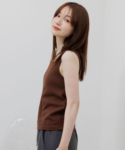 RETRO GIRL(レトロガール)の「ホルターネックタンク(Tシャツ/カットソー・レディース・オフホワイト/ブラック/ブラウン・FREE)」の6枚目の写真