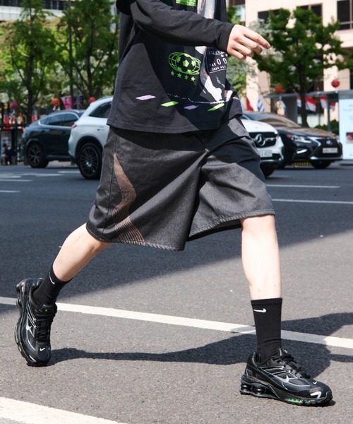 NIKE(ナイキ)の「ナイキ スポーツウェア メンズ デニム ショートパンツ / Nike Sportswear Men's Denim Shorts IR6783-060 Anthracite(デニムパンツ・メンズ・スミクロ・40/38/36/34/32/30/28)」の18枚目の写真